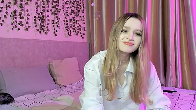 MiaRanki online show from March 2025 06:54:02 PM