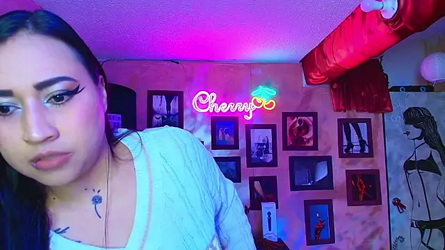 cherryy bombshelll online show from January 2026 04:22:02 PM