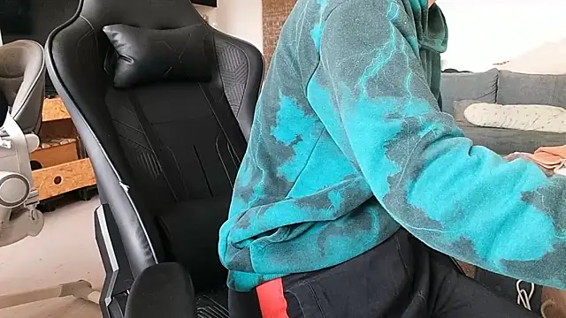 ademandjulia online show from February 2026 09:32:02 AM