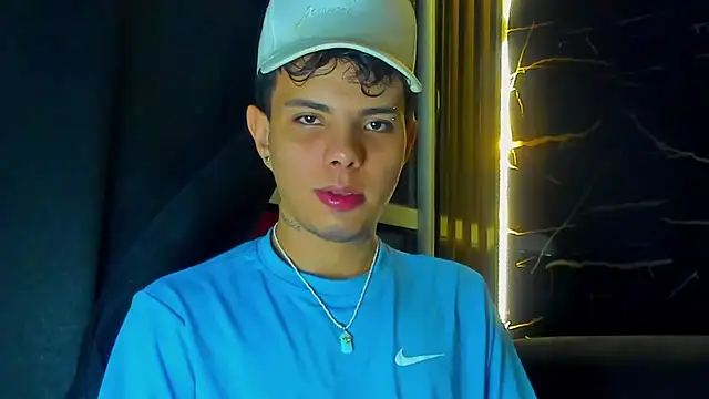 Alessandro 1610 online show from April 2026 04:01:01 AM