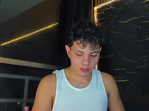 Snapshot of Alessandro_1610 chatting on July 2026 05:45:02 AM Alessandro 1610 online show from July 2026 05:45:02 AM