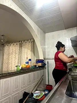 Carola-Ross online show from October 2025 05:57:02 PM