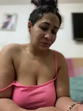 Carola-Ross online show from February 2026 03:42:01 PM