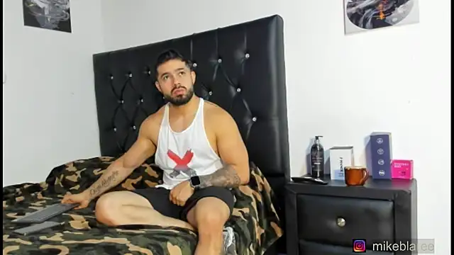 mikeblaree online show from April 2026 07:58:02 PM