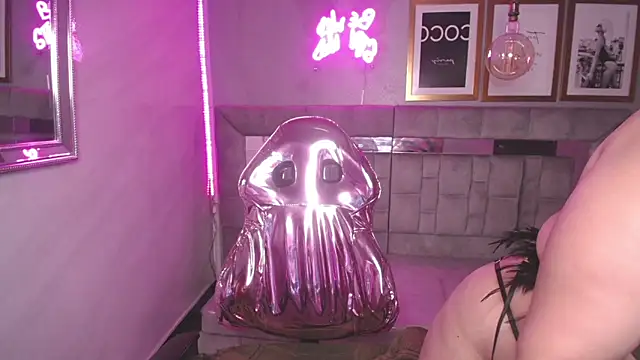 Snapshot of Bily_Takure_v chatting on February 2025 03:18:02 AM Bily Takure v online show from February 2025 03:18:02 AM