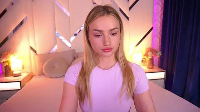 LindsieGreyy online show from June 2026 12:14:02 PM