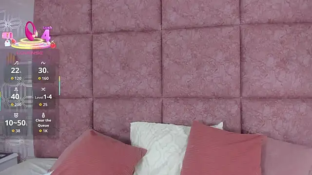 LilyRoxi online show from November 2025 09:47:02 PM