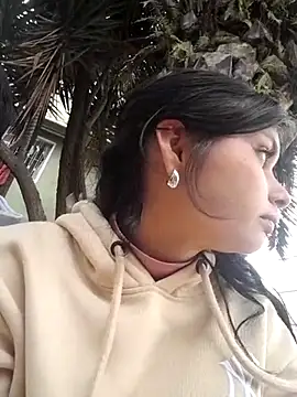 CHLOE ISABELL online show from March 2025 04:07:02 PM