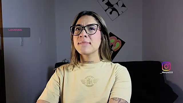 Maryybellax online show from December 2025 10:49:02 PM