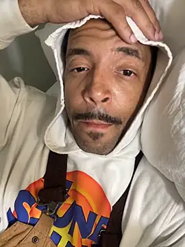 Snapshot of SIXKING7410 chatting on February 2026 08:31:02 PM SIXKING7410 online show from February 2026 08:31:02 PM