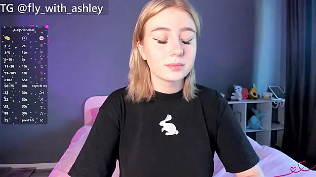 Snapshot of ashley_lovestory chatting on September 2025 05:51:02 AM ashley lovestory online show from September 2025 05:51:02 AM