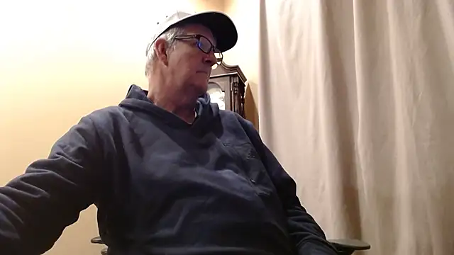 Snapshot of olderandwiser2 chatting on February 2025 02:51:02 AM olderandwiser2 online show from February 2025 02:51:02 AM