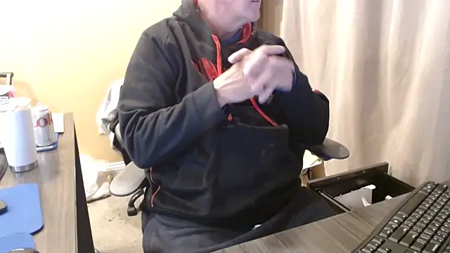 Snapshot of olderandwiser2 chatting on March 2025 04:43:01 AM olderandwiser2 online show from March 2025 04:43:01 AM