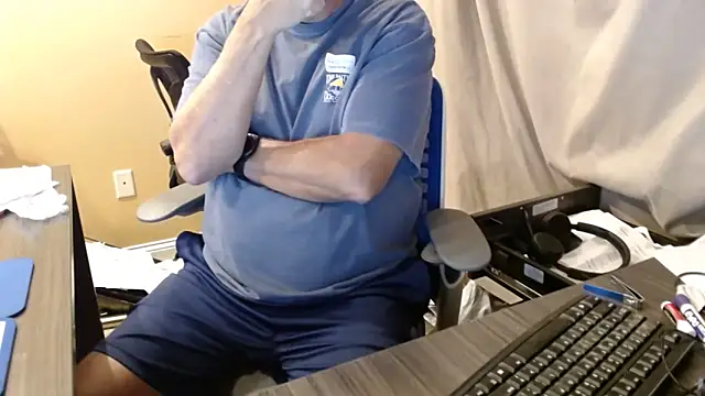 Snapshot of olderandwiser2 chatting on September 2025 04:23:02 AM olderandwiser2 online show from September 2025 04:23:02 AM