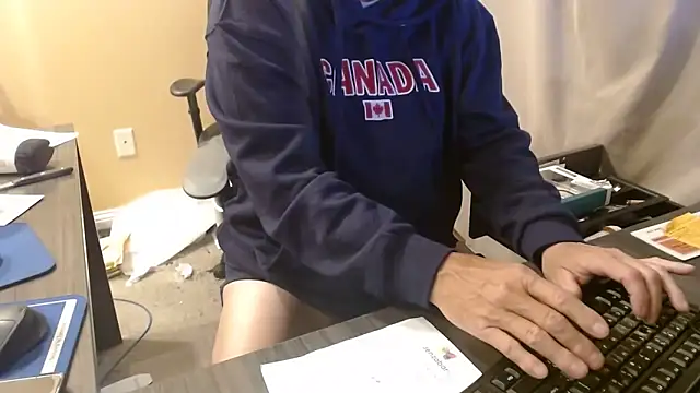 olderandwiser2 online show from November 2025 04:56:01 AM