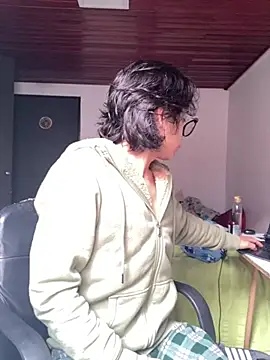 Snapshot of shadowsofgarden chatting on February 2025 12:50:01 PM shadowsofgarden online show from February 2025 12:50:01 PM