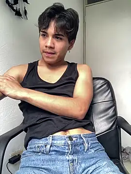 shadowsofgarden online show from April 2026 06:05:02 PM