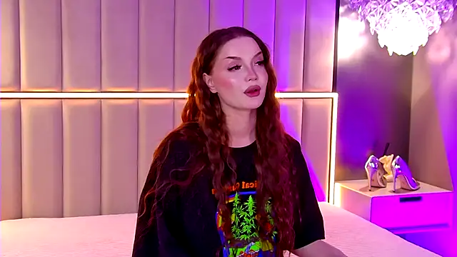 Snapshot of AlexaBright chatting on October 2025 04:03:02 PM AlexaBright online show from October 2025 04:03:02 PM