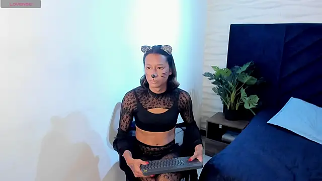 Georgina Palacios  online show from October 2025 03:42:02 AM