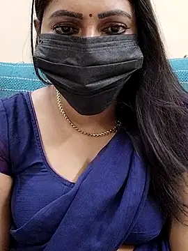 Snapshot of Thamarai28 chatting on February 2025 04:44:01 PM Thamarai28 online show from February 2025 04:44:01 PM