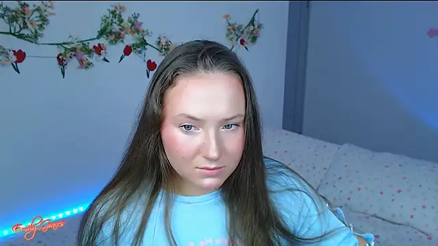 Snapshot of EmilyxxGraces chatting on April 2026 08:55:02 PM EmilyxxGraces online show from April 2026 08:55:02 PM