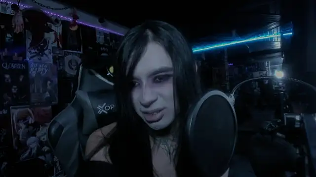 Snapshot of rotten_dreams chatting on February 2025 03:08:01 PM rotten dreams online show from February 2025 03:08:01 PM