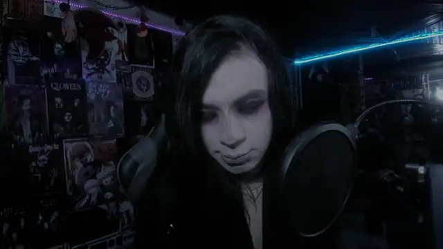 Snapshot of rotten_dreams chatting on February 2025 12:23:02 PM rotten dreams online show from February 2025 12:23:02 PM