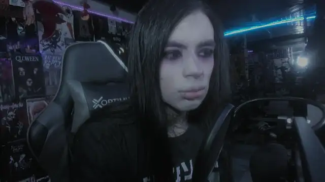 Snapshot of rotten_dreams chatting on March 2025 09:51:02 PM rotten dreams online show from March 2025 09:51:02 PM