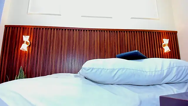 MELINAMARTINS online show from March 2025 10:47:01 PM