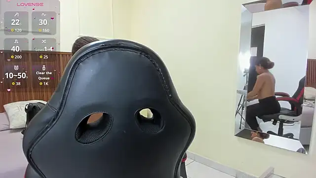 MELINAMARTINS online show from September 2025 07:39:02 PM