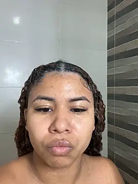 MELINAMARTINS online show from April 2026 08:15:02 PM