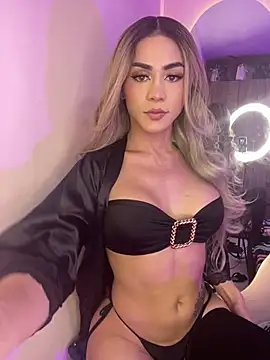 IsabelaDoll online show from June 2026 03:43:01 PM