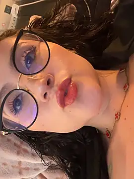 ValentinaOrtiz3 online show from July 2026 10:27:01 PM