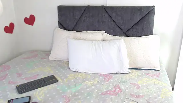 Snapshot of sara_sharma_ chatting on March 2025 08:28:02 AM sara sharma online show from March 2025 08:28:02 AM