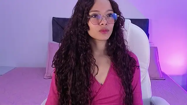 Snapshot of sara_sharma_ chatting on September 2025 01:22:02 PM sara sharma online show from September 2025 01:22:02 PM