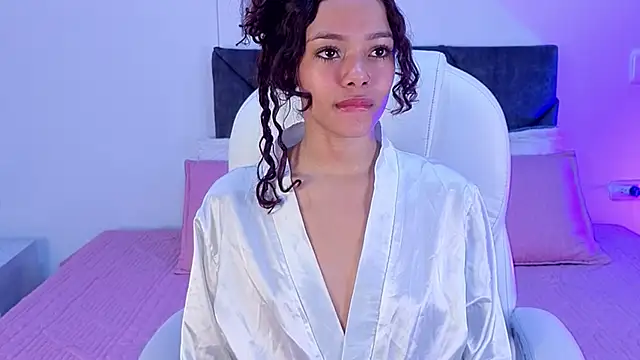 Snapshot of sara_sharma_ chatting on September 2025 01:24:02 PM sara sharma online show from September 2025 01:24:02 PM