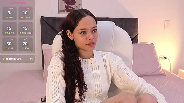 Snapshot of sara_sharma_ chatting on September 2025 03:50:02 PM sara sharma online show from September 2025 03:50:02 PM