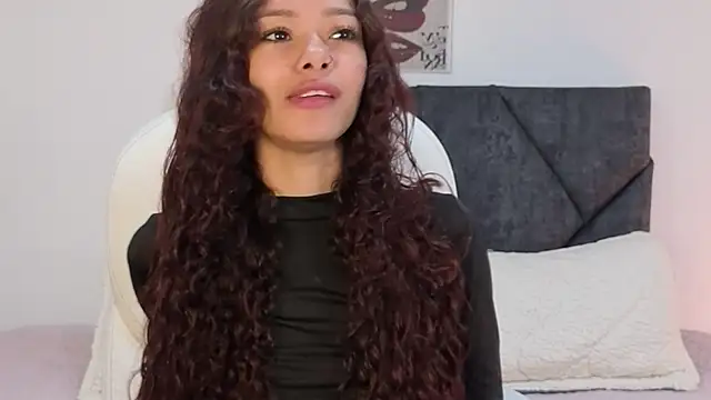 Snapshot of sara_sharma_ chatting on October 2025 12:28:02 PM sara sharma online show from October 2025 12:28:02 PM