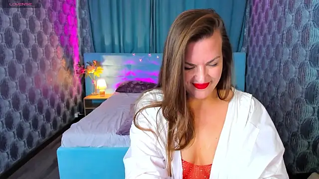 Snapshot of kamilla___moon chatting on March 2025 05:49:02 AM kamilla moon online show from March 2025 05:49:02 AM