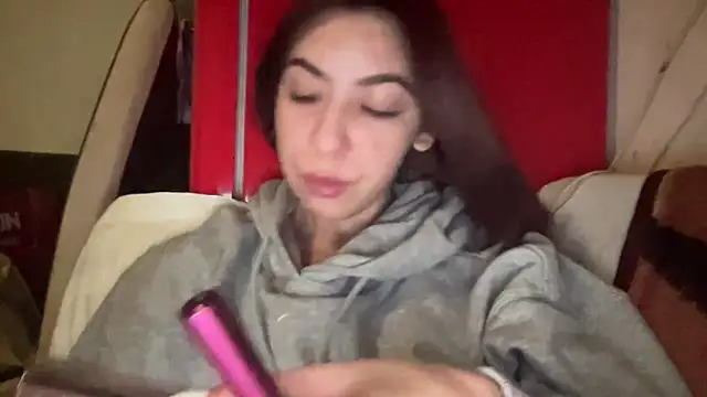 Snapshot of sarrah_rossy chatting on March 2025 01:55:02 AM sarrah rossy online show from March 2025 01:55:02 AM