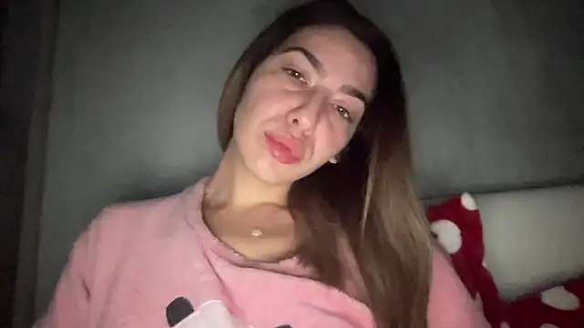 Snapshot of sarrah_rossy chatting on November 2025 10:11:02 PM sarrah rossy online show from November 2025 10:11:02 PM