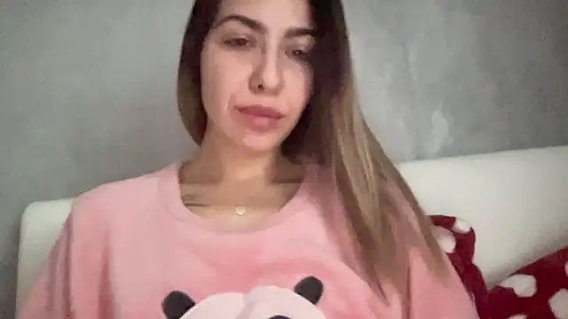 Snapshot of sarrah_rossy chatting on November 2025 01:13:01 PM sarrah rossy online show from November 2025 01:13:01 PM