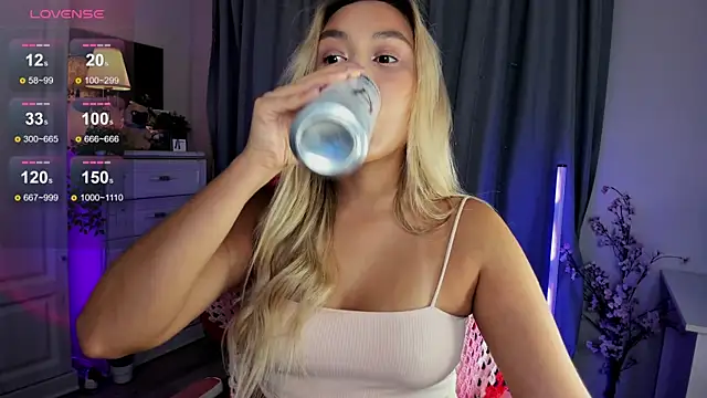  Loneve   online show from November 2025 03:34:02 PM