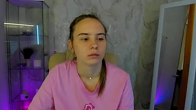 Lika 0ne online show from October 2025 11:05:01 AM