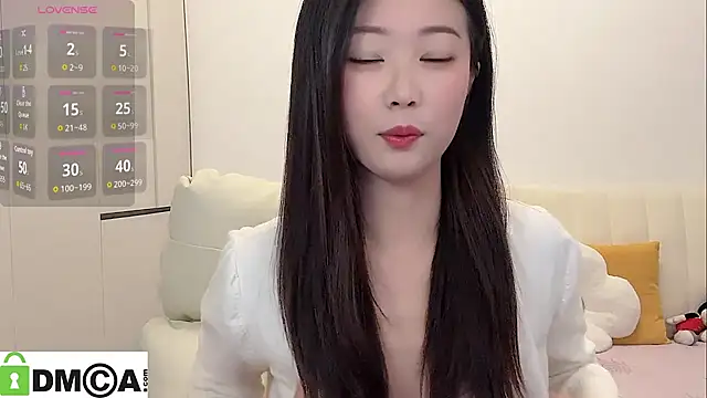 yunyun121 online show from December 2025 03:06:01 PM