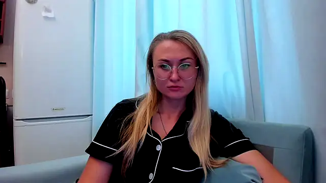 your Goddess Eva online show from September 2025 12:17:02 PM