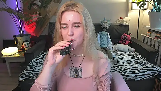Alexa Pirs online show from July 2026 02:10:01 PM