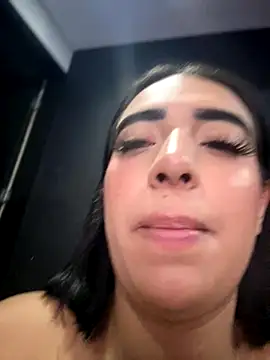 Snapshot of Scarlett-LS chatting on October 2025 01:35:01 AM Scarlett-LS online show from October 2025 01:35:01 AM