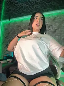 Snapshot of Scarlett-LS chatting on November 2025 02:34:01 AM Scarlett-LS online show from November 2025 02:34:01 AM