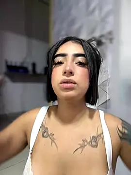 Snapshot of Scarlett-LS chatting on November 2025 02:45:02 AM Scarlett-LS online show from November 2025 02:45:02 AM